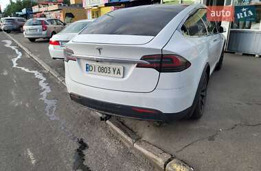 Внедорожник / Кроссовер Tesla Model X 2016 в 