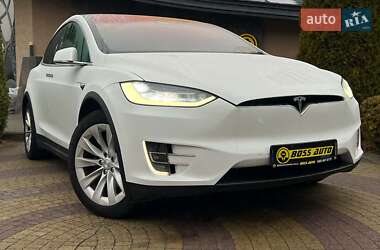 Позашляховик / Кросовер Tesla Model X 2018 в Львові