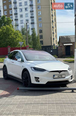 Позашляховик / Кросовер Tesla Model X 2017 в Кременчуці