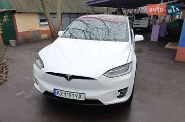 Внедорожник / Кроссовер Tesla Model X 2017 в 