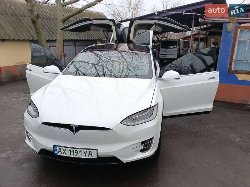 Внедорожник / Кроссовер Tesla Model X 2017 в Харькове