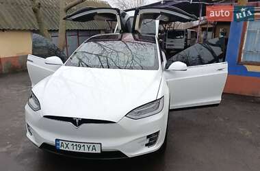 Внедорожник / Кроссовер Tesla Model X 2017 в 
