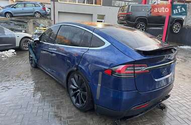 Внедорожник / Кроссовер Tesla Model X 2017 в 