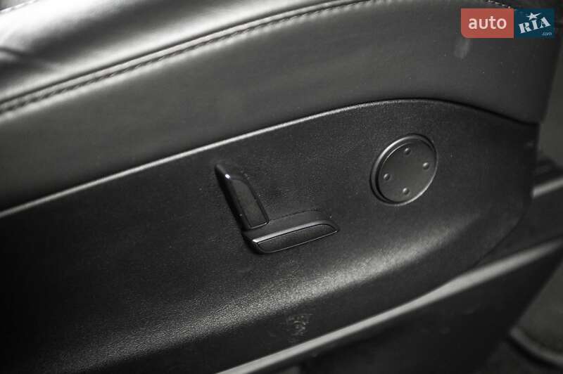 Позашляховик / Кросовер Tesla Model X 2019 в Одесі фото 24 Позашляховик / Кросовер Tesla Model X 2019 в Одесі