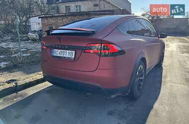 Позашляховик / Кросовер Tesla Model X 2017 в Львові