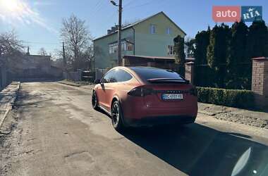 Позашляховик / Кросовер Tesla Model X 2017 в Львові