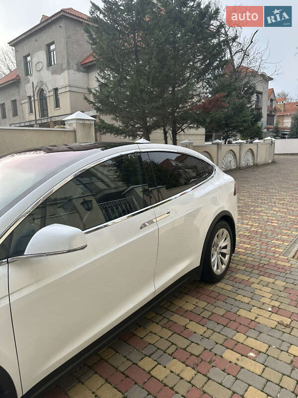 Позашляховик / Кросовер Tesla Model X 2018 в Одесі
