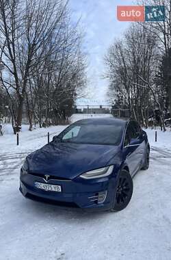 Позашляховик / Кросовер Tesla Model X 2016 в Львові