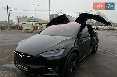 Позашляховик / Кросовер Tesla Model X 2016 в Миколаєві