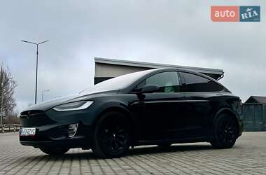 Позашляховик / Кросовер Tesla Model X 2017 в Тернополі