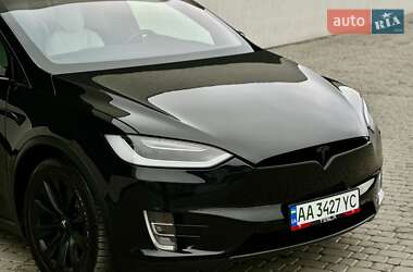 Позашляховик / Кросовер Tesla Model X 2017 в Тернополі