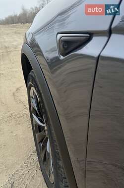Позашляховик / Кросовер Tesla Model X 2018 в 