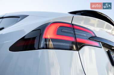 Внедорожник / Кроссовер Tesla Model X 2022 в 