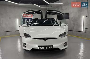 Внедорожник / Кроссовер Tesla Model X 2017 в Подольске