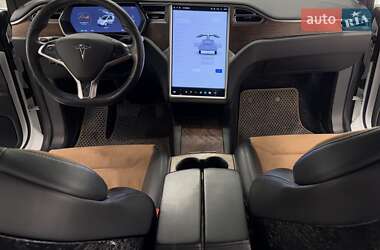 Внедорожник / Кроссовер Tesla Model X 2017 в Подольске