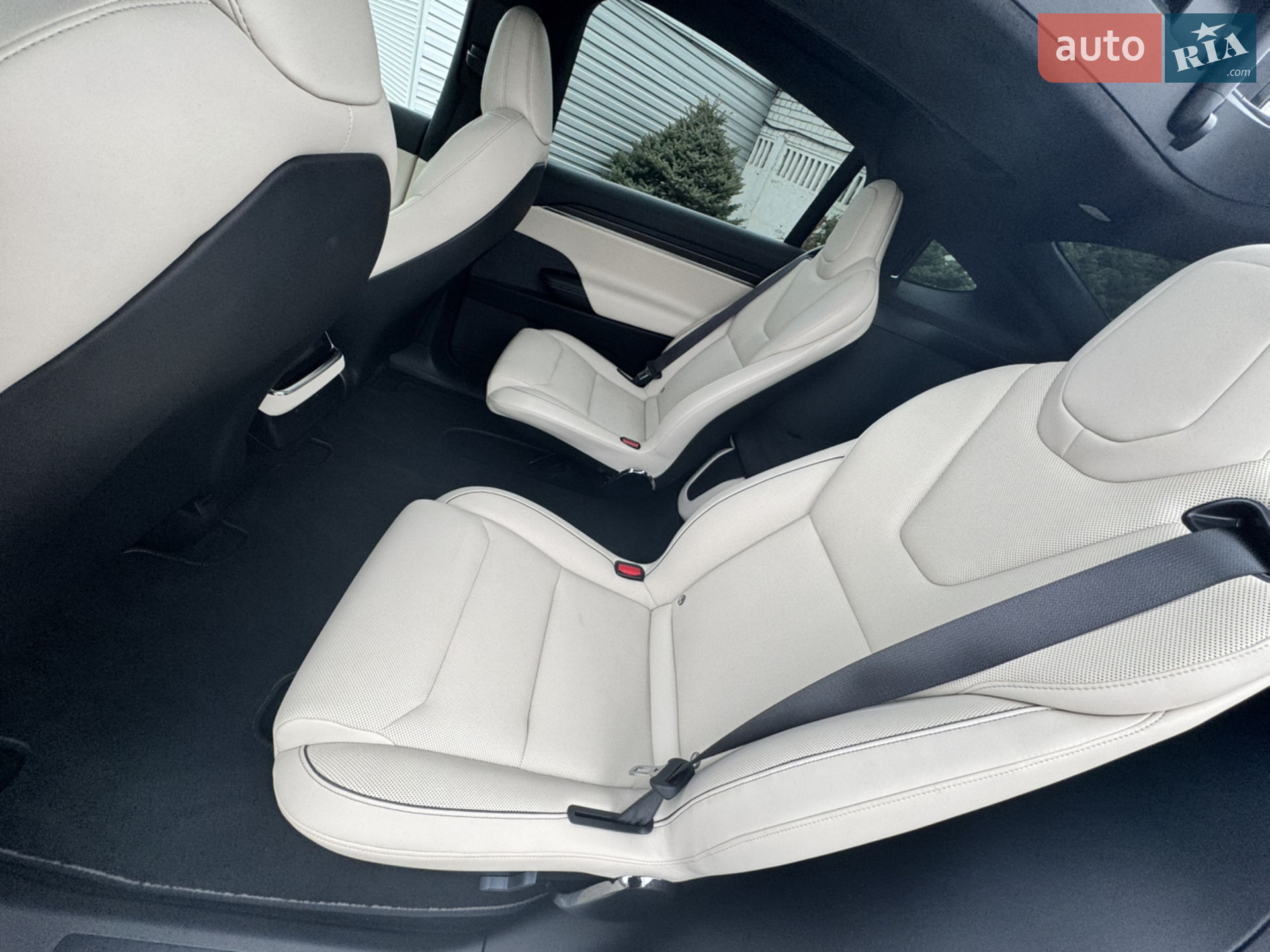 2022 Tesla Model X - мініатюра 19