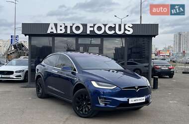 Позашляховик / Кросовер Tesla Model X 2017 в Києві