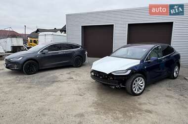 Внедорожник / Кроссовер Tesla Model X 2019 в 
