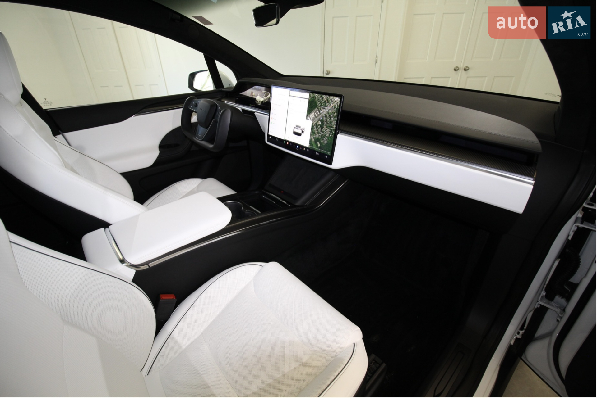 2022 Tesla Model X - фото 1