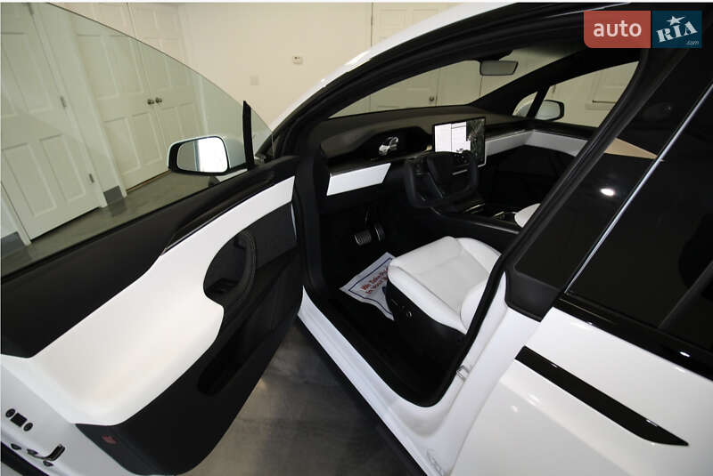 Внедорожник / Кроссовер Tesla Model X 2022 в Днепре
