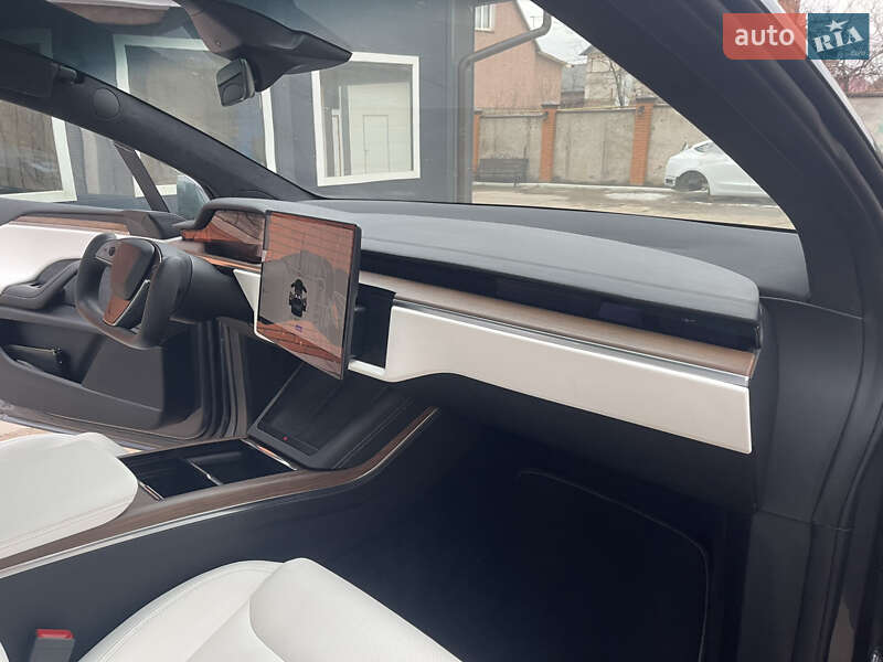 Внедорожник / Кроссовер Tesla Model X 2022 в Кривом Роге