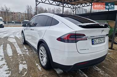 Внедорожник / Кроссовер Tesla Model X 2016 в 