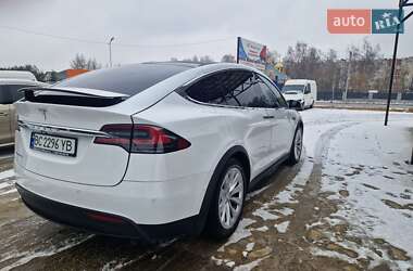 Внедорожник / Кроссовер Tesla Model X 2016 в 