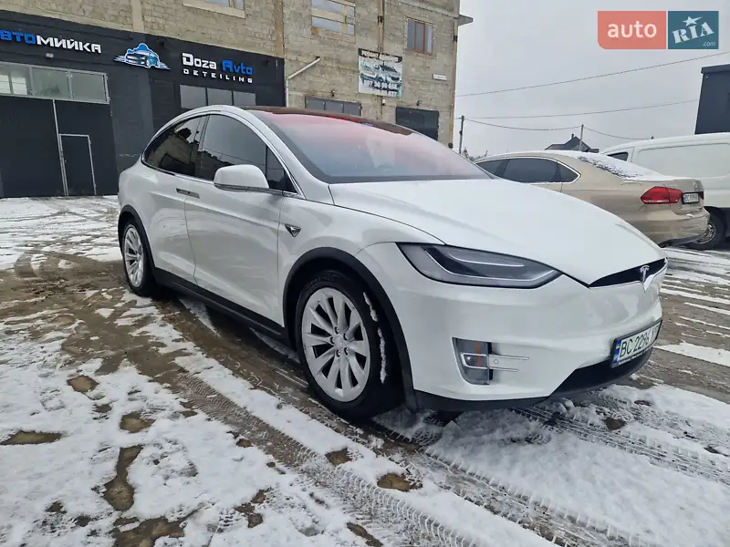 Tesla Model X