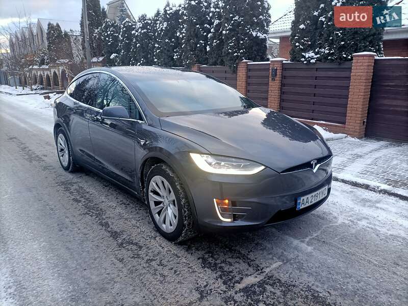 Внедорожник / Кроссовер Tesla Model X 2017 в Киеве