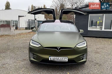 Позашляховик / Кросовер Tesla Model X 2020 в 