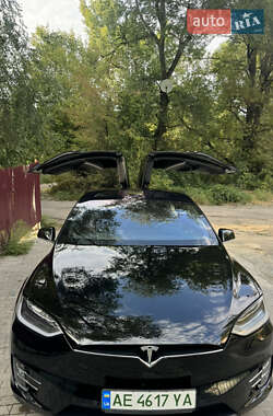 Внедорожник / Кроссовер Tesla Model X 2018 в 