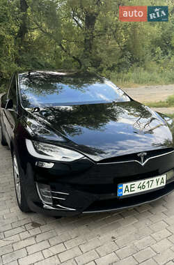 Внедорожник / Кроссовер Tesla Model X 2018 в 