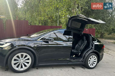 Внедорожник / Кроссовер Tesla Model X 2018 в 
