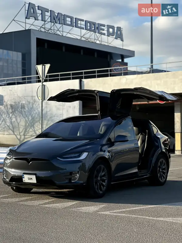 Внедорожник / Кроссовер Tesla Model X 2018 в 