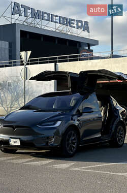 Внедорожник / Кроссовер Tesla Model X 2018 в 