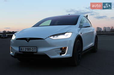 Внедорожник / Кроссовер Tesla Model X 2019 в Киеве