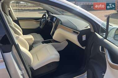 Внедорожник / Кроссовер Tesla Model X 2018 в 