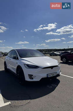 Позашляховик / Кросовер Tesla Model X 2016 в Києві