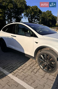 Внедорожник / Кроссовер Tesla Model X 2016 в 