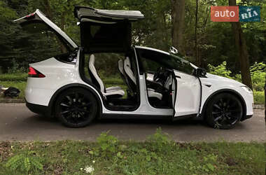 Внедорожник / Кроссовер Tesla Model X 2016 в 