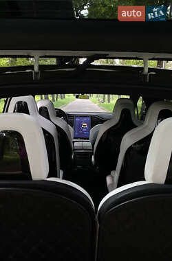 Внедорожник / Кроссовер Tesla Model X 2016 в Киеве