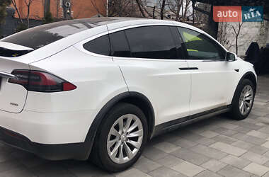 Внедорожник / Кроссовер Tesla Model X 2018 в 