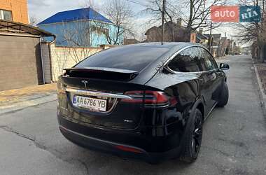 Позашляховик / Кросовер Tesla Model X 2019 в 