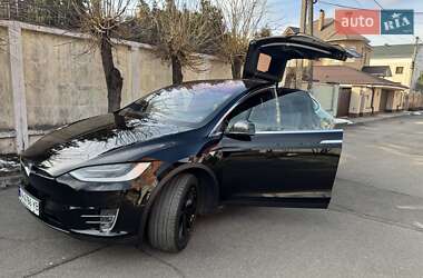 Позашляховик / Кросовер Tesla Model X 2019 в 