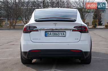 Позашляховик / Кросовер Tesla Model X 2016 в 