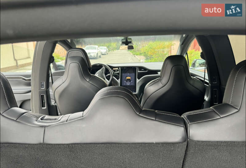 Внедорожник / Кроссовер Tesla Model X 2019 в 
