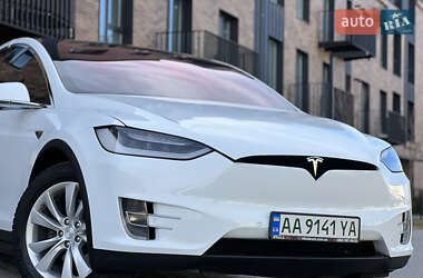 Позашляховик / Кросовер Tesla Model X 2016 в Івано-Франківську