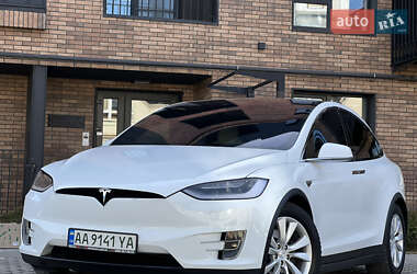 Позашляховик / Кросовер Tesla Model X 2016 в Івано-Франківську