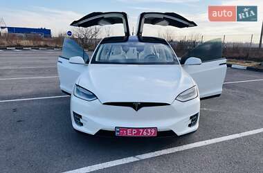 Внедорожник / Кроссовер Tesla Model X 2016 в 