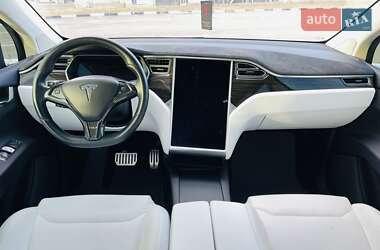 Внедорожник / Кроссовер Tesla Model X 2016 в 